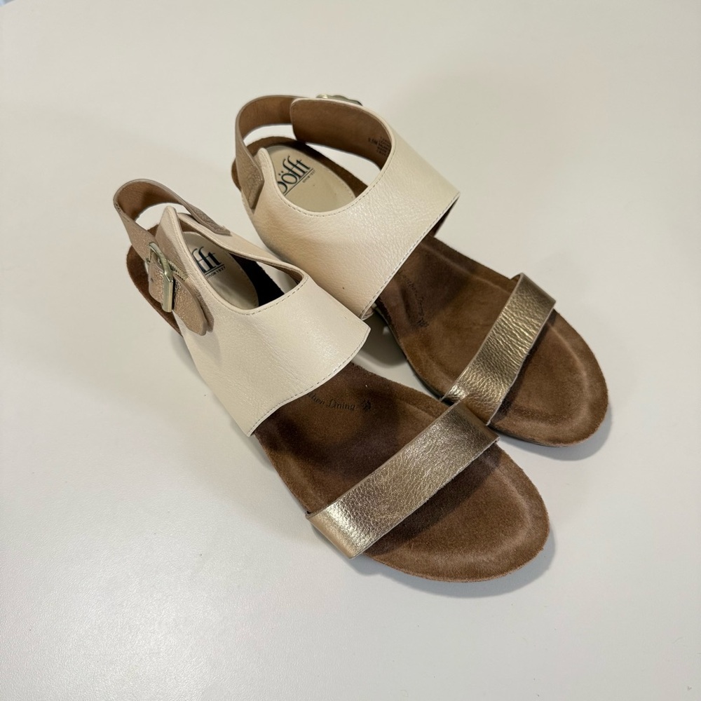 Sofft Women’s Sandals 9.5 - Cream and Gold
